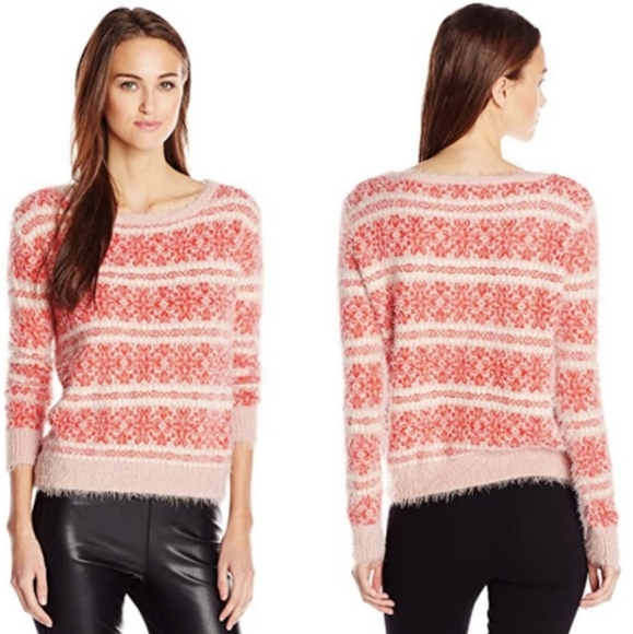 Jessica Simpson Sweaters - Jessica Simpson Pink White Feather eyelash Sweater